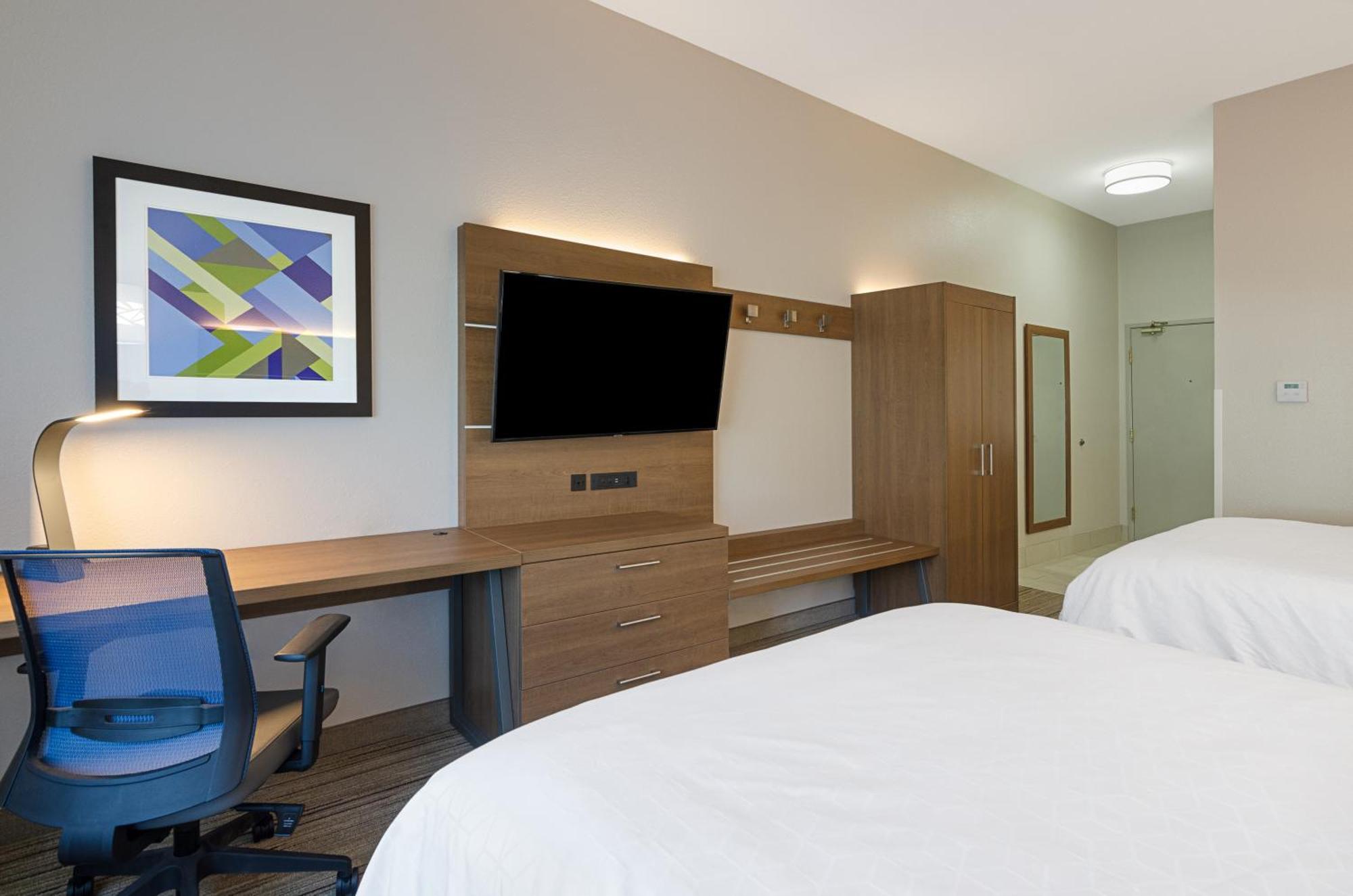 Express & By Ihg